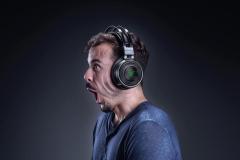 RAZER RZ04-02670100-R3M1 Kablosuz Nari Ultimate Kulak Üstü Siyah Gaming Kulaklık