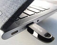 SANDISK SDCZ550-064G-G46 64GB Ultra Curve 3.2 Flash Drive
