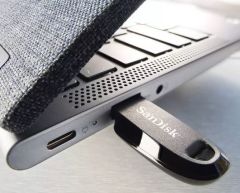 SANDISK SDCZ550-128G-G46 128GB Ultra Curve 3.2 Flash Drive