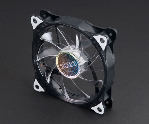 AKASA Vegas Beyaz 15Ledli 12cm Fan