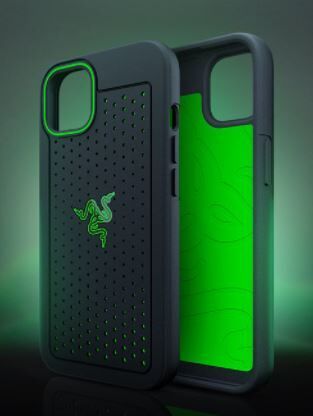 RAZER RC21-01880200-R3M1 Arctech iPhone 13 6.1'' Telefon Kılıfı