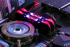 PATRIOT PVR416G320C6K 16GB (8GBx2) 3200MHz DDR4 VIPER DUAL RGB BLACK Gaming Masaüstü Ram