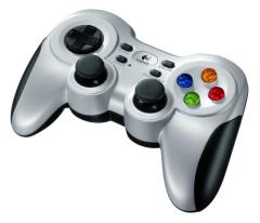 LOGITECH 940-000142 F710 2.4GHz Kablosuz Gamepad
