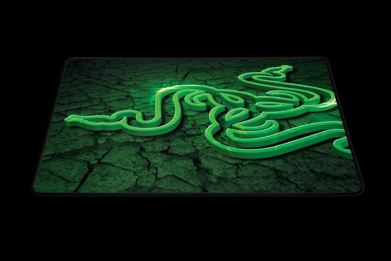 RAZER RZ02-01070700-R3M2 Hassas Fare Kontrolü İçin Büyük Gaming Mouse Pad