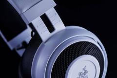 RAZER Kraken Pro V2 Beyaz Oval Gaming Kulaklık
